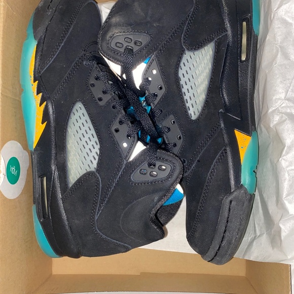 Retro Jordan 5s - Picture 1 of 3